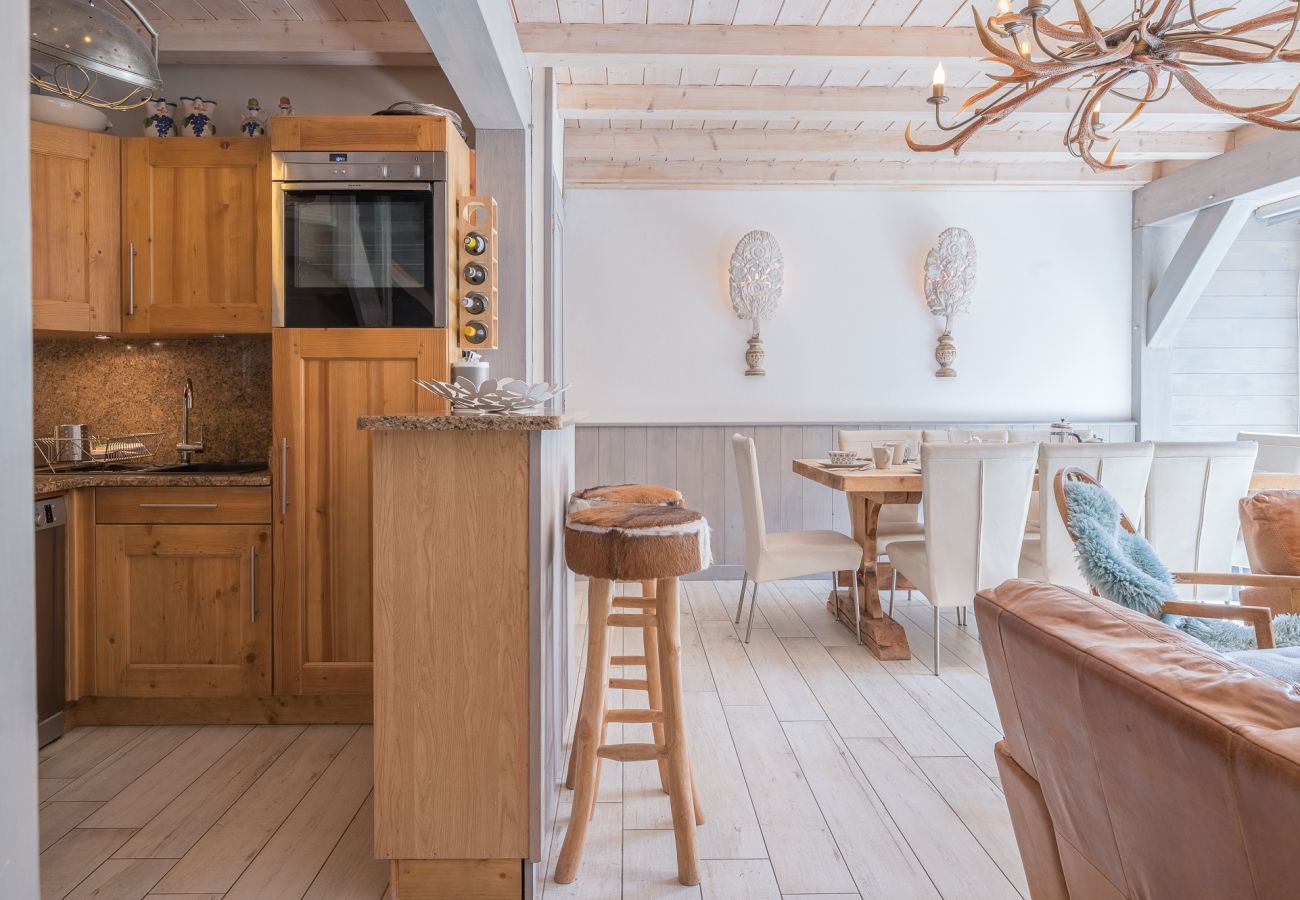 Appartement à Les Gets - Bright + Elegant + Easy walk to the piste | 8ppl | Le Cerf