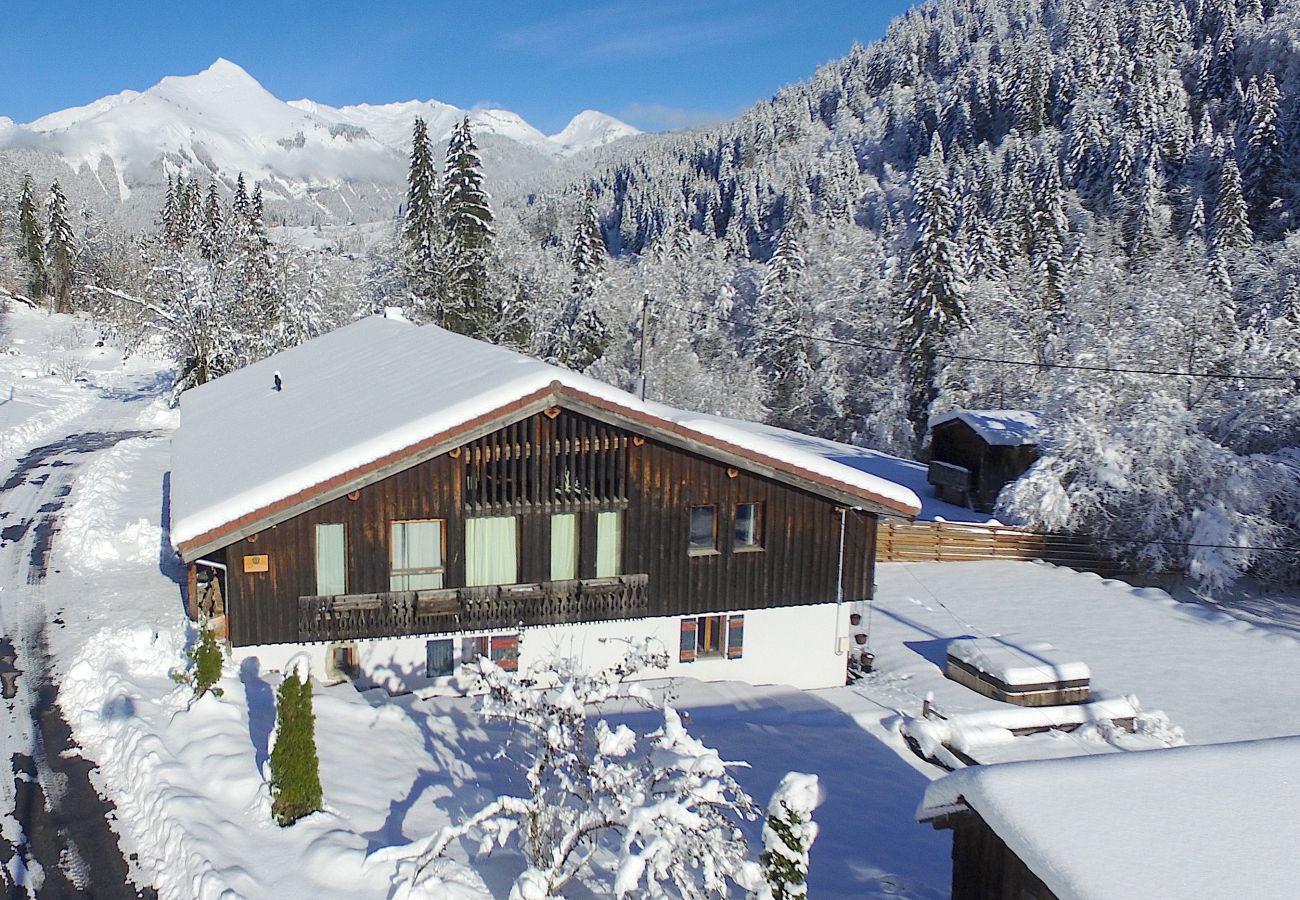 Chalet à Les Gets - Hot tub - Sauna - Minibus - Homely | 11+3 ppl | Ferme Liberte