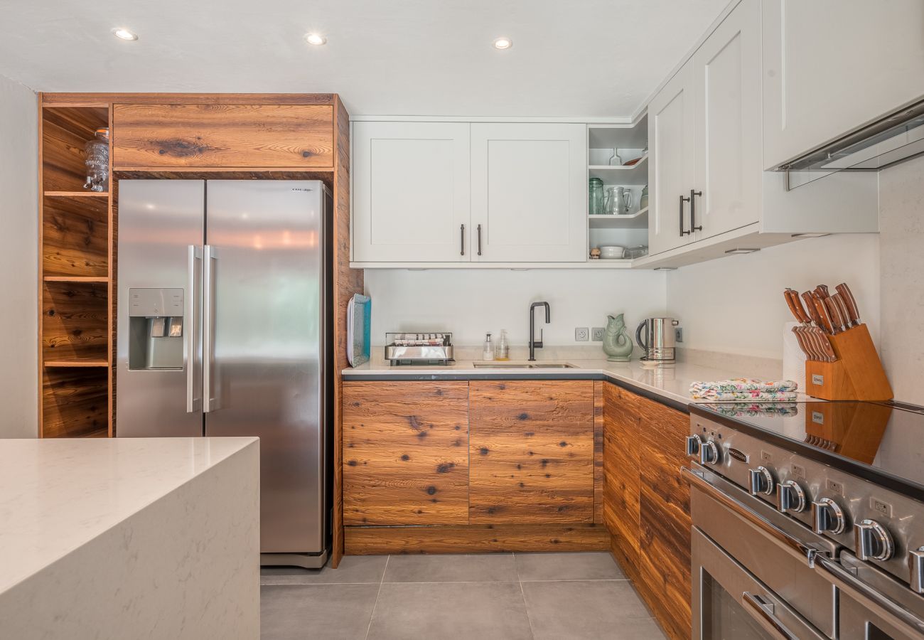 Chalet à Les Gets - Hot tub - Sauna - Minibus - Homely | 11+3 ppl | Ferme Liberte