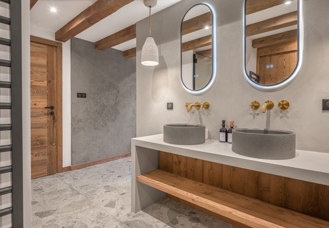 Chalet à Les Gets - Hot tub - Sauna - Minibus - Homely | 11+3 ppl | Ferme Liberte