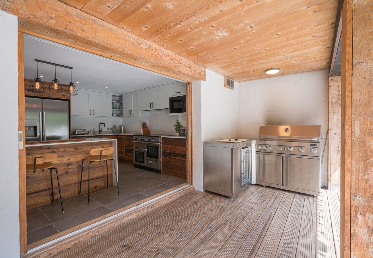 Chalet à Les Gets - Hot tub - Sauna - Minibus - Homely | 11+3 ppl | Ferme Liberte