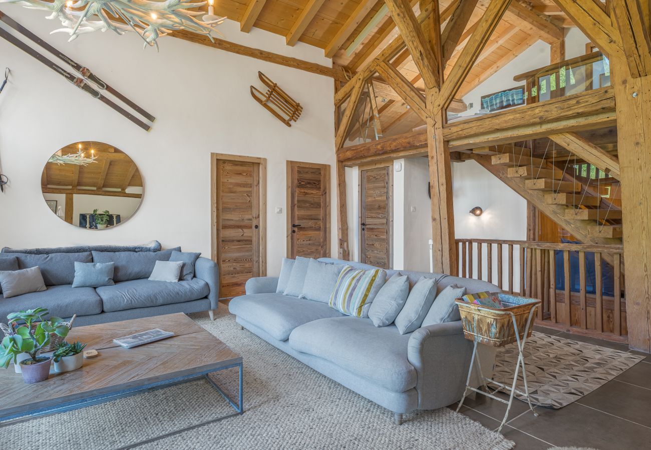 Chalet à Les Gets - Hot tub - Sauna - Minibus - Homely | 11+3 ppl | Ferme Liberte