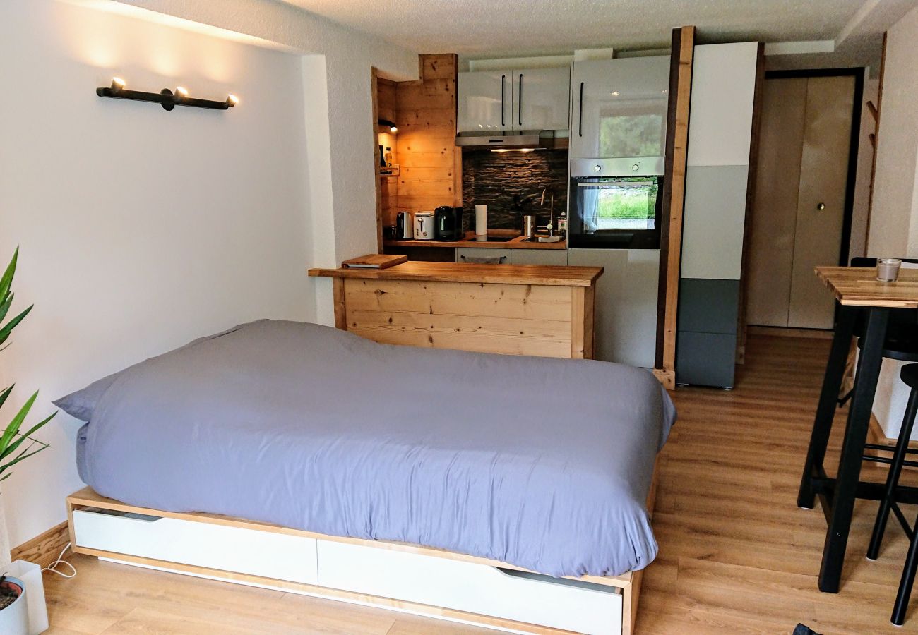 Studio à Les Gets - Perfect ski in/ski out with Bath! | 2ppl | Studio Grizzli 