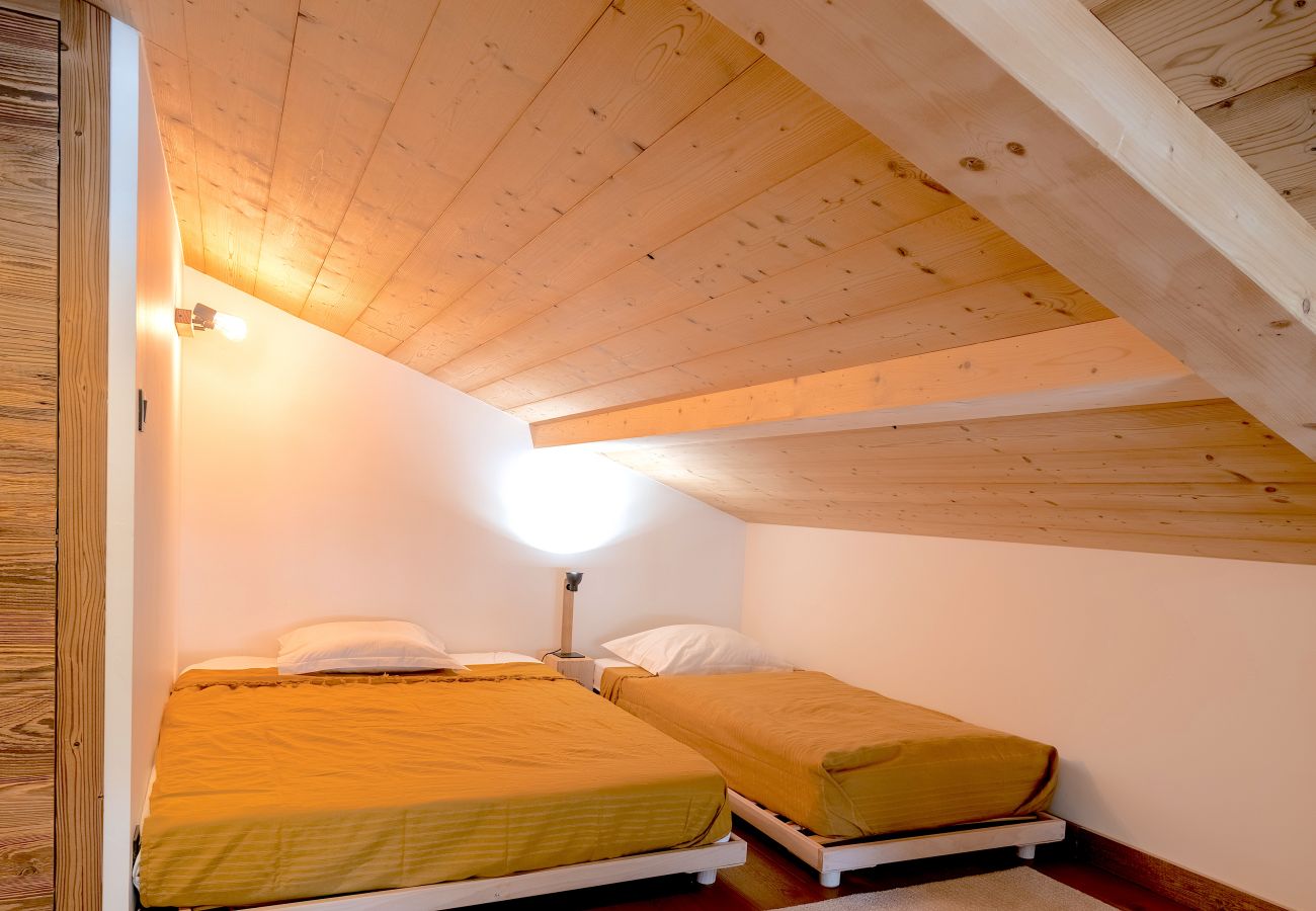 Appartement à Les Gets - Stunning vista with large Hot Tub balcony | 10ppl | Le Rocher