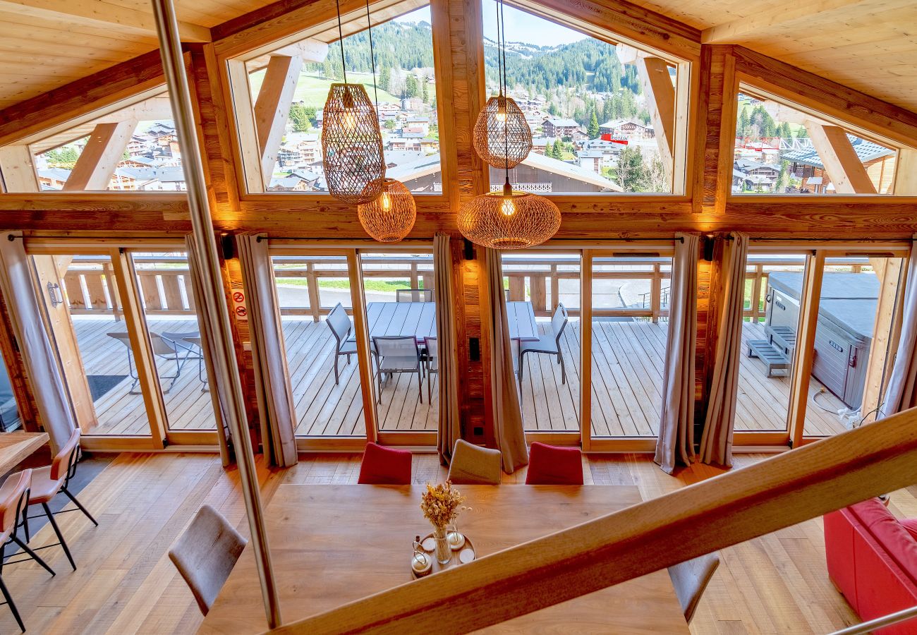 Appartement à Les Gets - Stunning vista with large Hot Tub balcony | 10ppl | Le Rocher