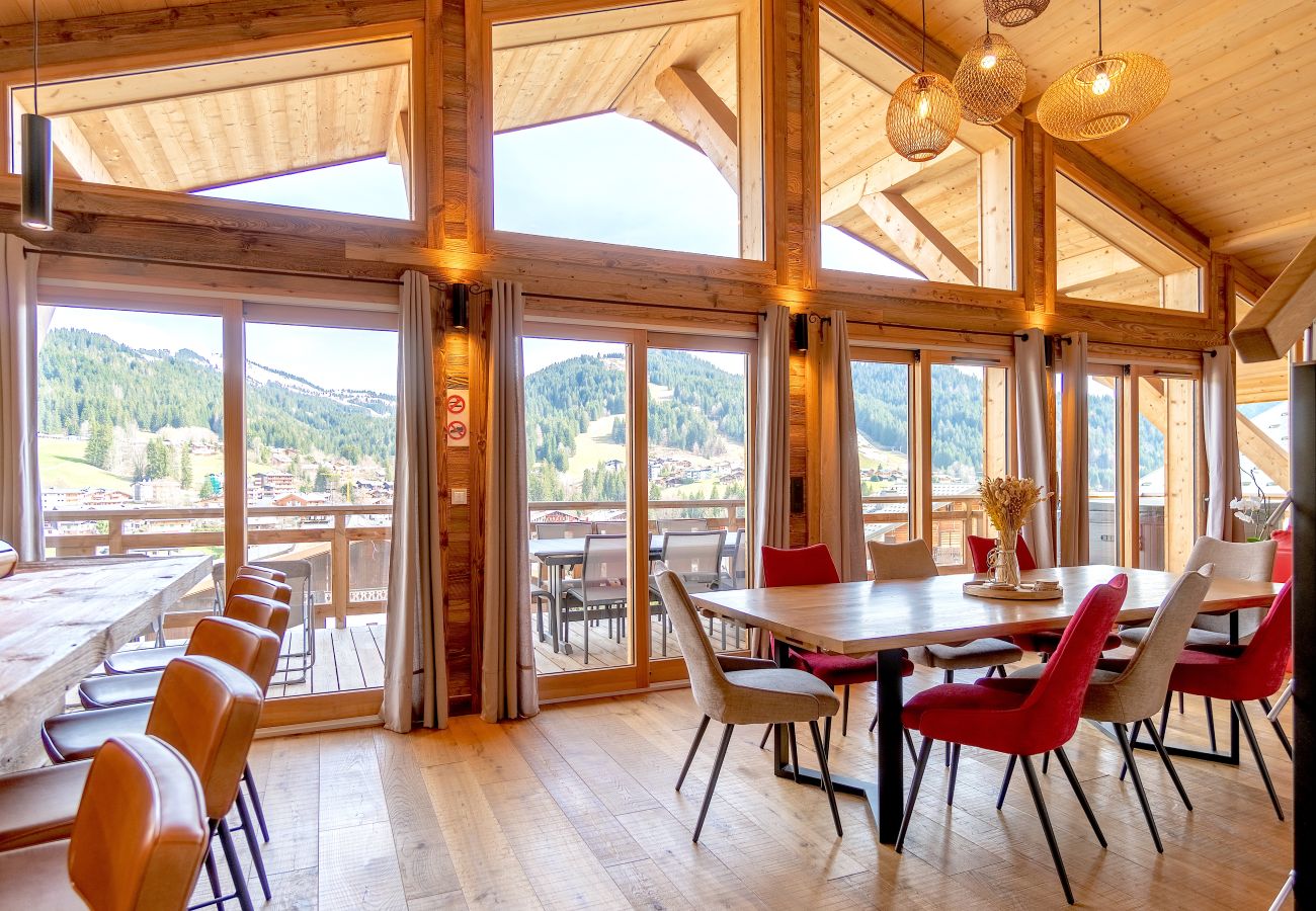 Appartement à Les Gets - Stunning vista with large Hot Tub balcony | 10ppl | Le Rocher