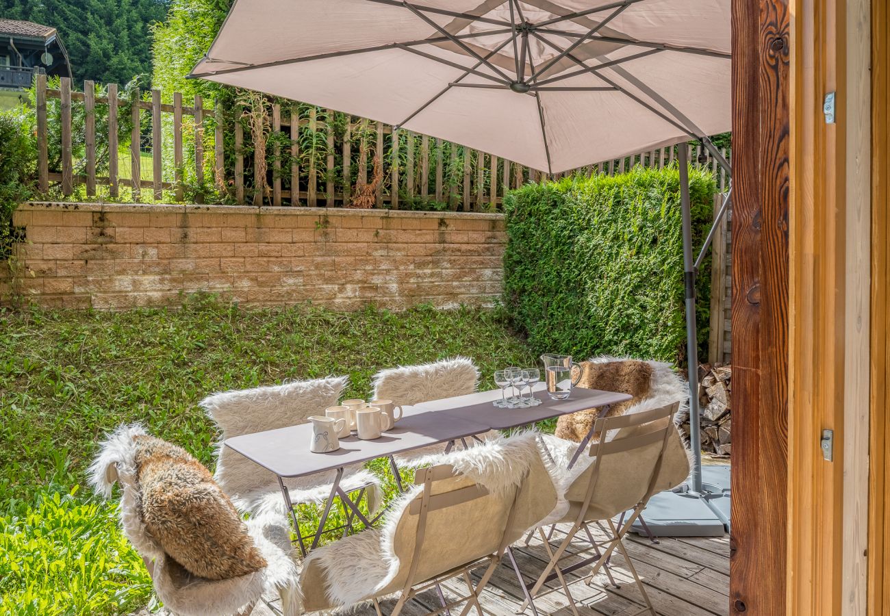 Appartement in Les Gets - Bright + Elegant + Easy walk to the piste | 8ppl | Le Cerf