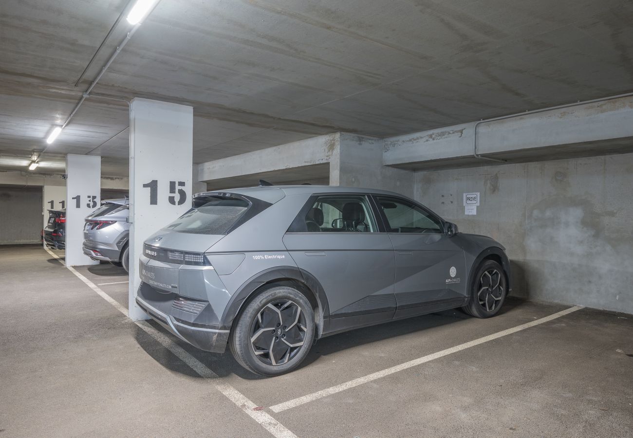 Appartement in Les Gets - Bright + Elegant + Easy walk to the piste | 8ppl | Le Cerf