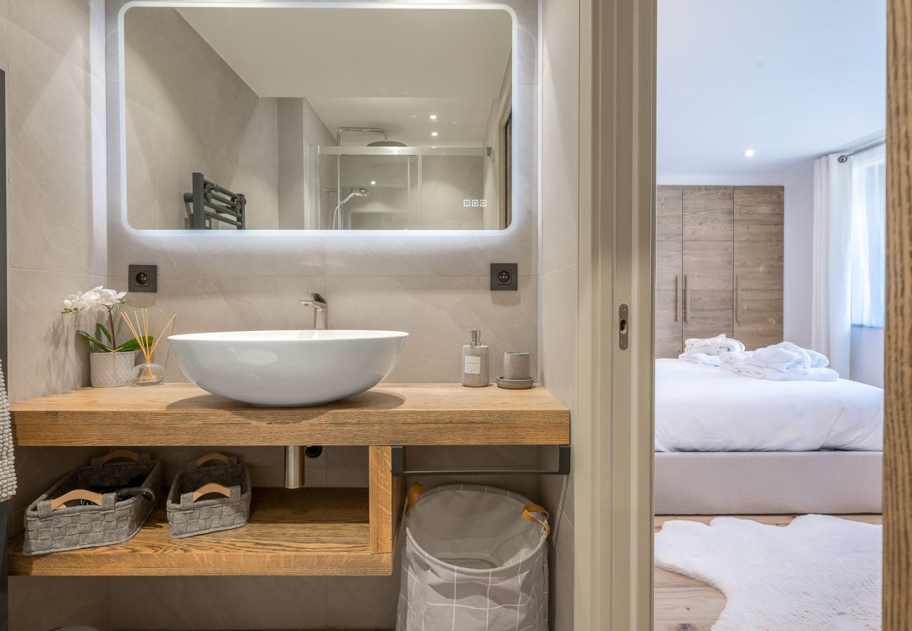 Appartement in Les Gets - Luxury,newly finished middle of town + Spa access | 8ppl | Coin Cache