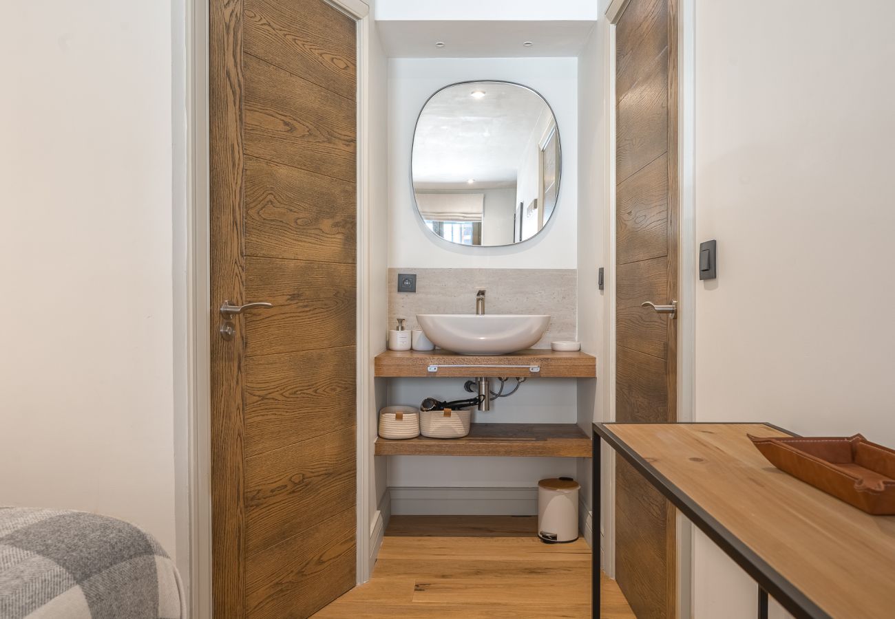 Appartement in Les Gets - Luxury,newly finished middle of town + Spa access | 8ppl | Coin Cache