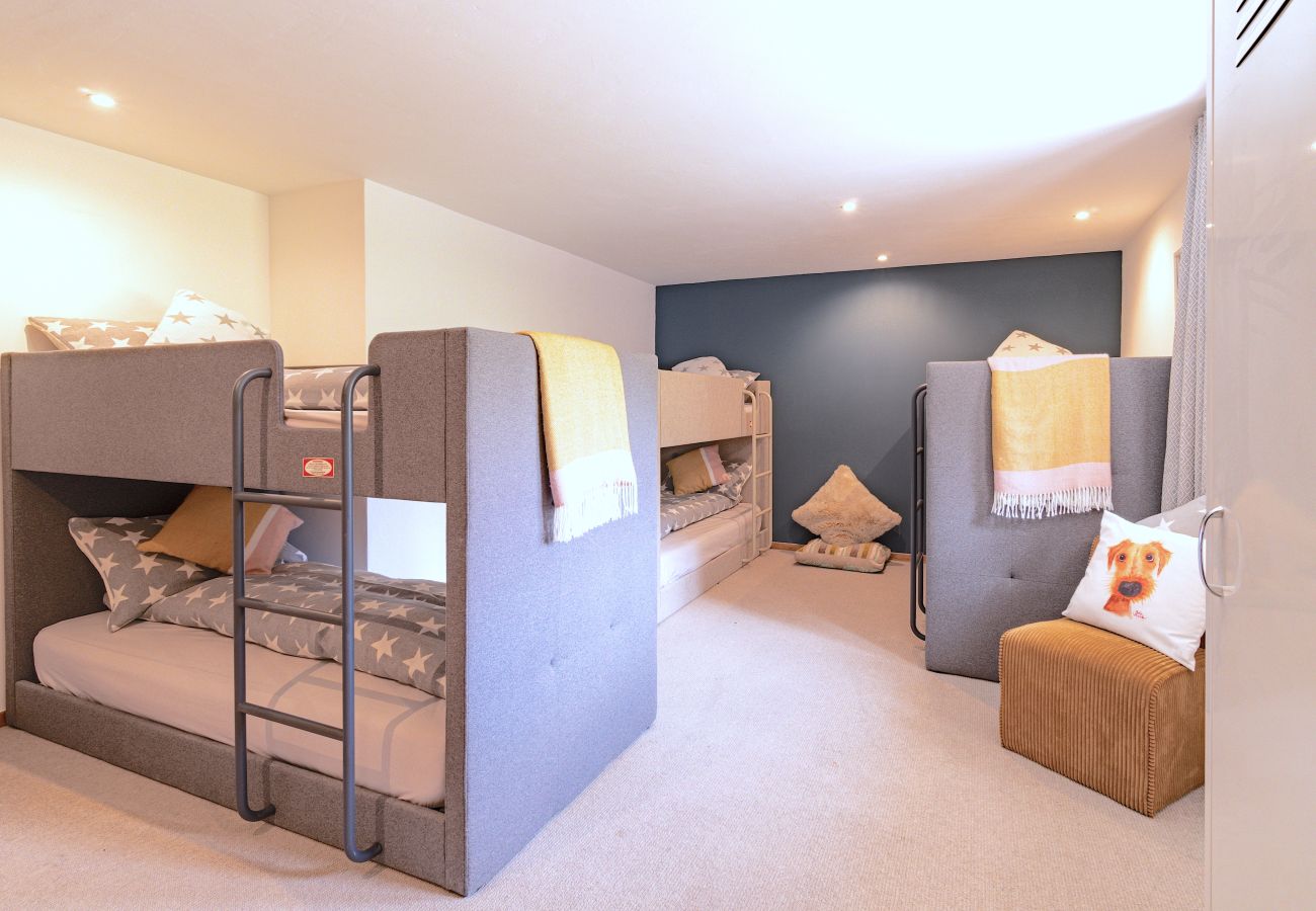 Chalet in Les Gets - Hot tub - Sauna - Minibus -Homely | 11+3 ppl | Ferme Liberte