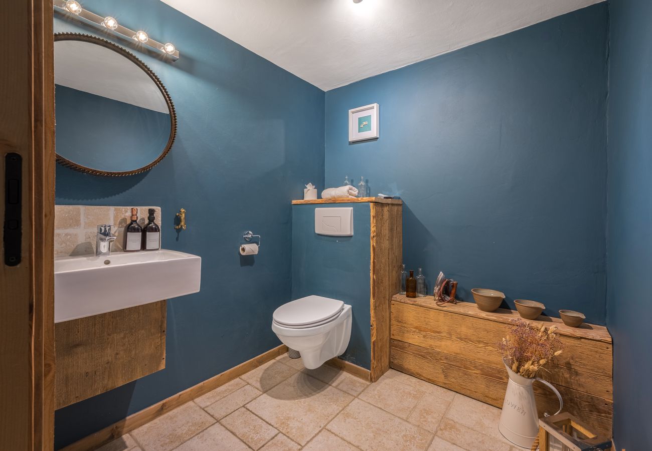 Chalet in Les Gets - Hot tub - Sauna - Minibus -Homely | 11+3 ppl | Ferme Liberte