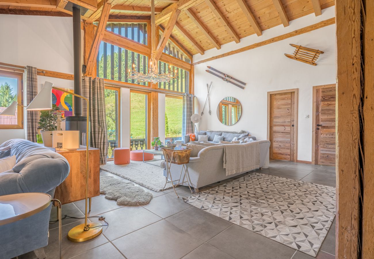 Chalet in Les Gets - Hot tub - Sauna - Minibus -Homely | 11+3 ppl | Ferme Liberte