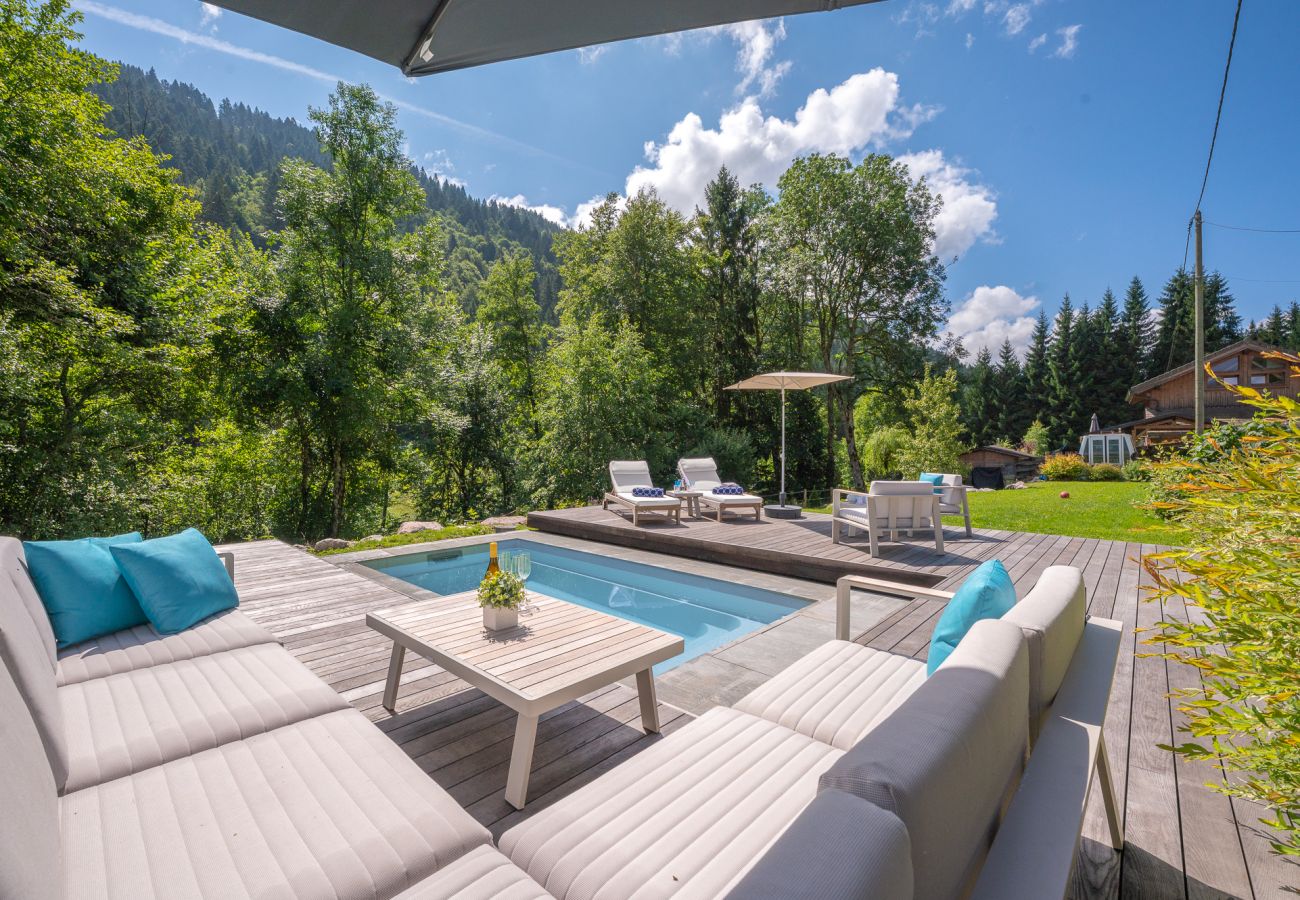 Chalet in Les Gets - Hot tub - Sauna - Minibus -Homely | 11+3 ppl | Ferme Liberte