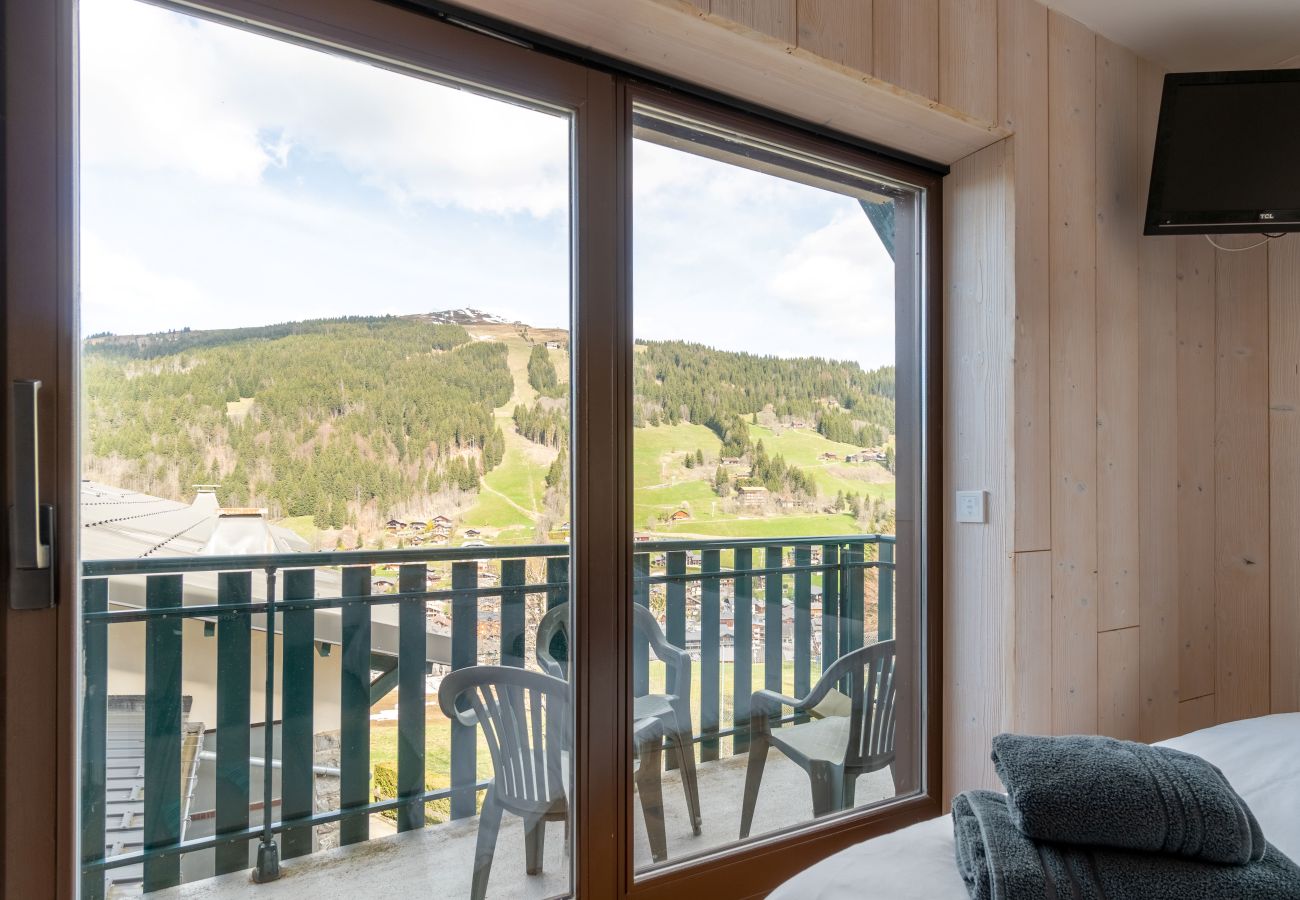 Appartement in Les Gets - EPIC views, Ski in, ski out | 5 ppl | Apart Grizzli 