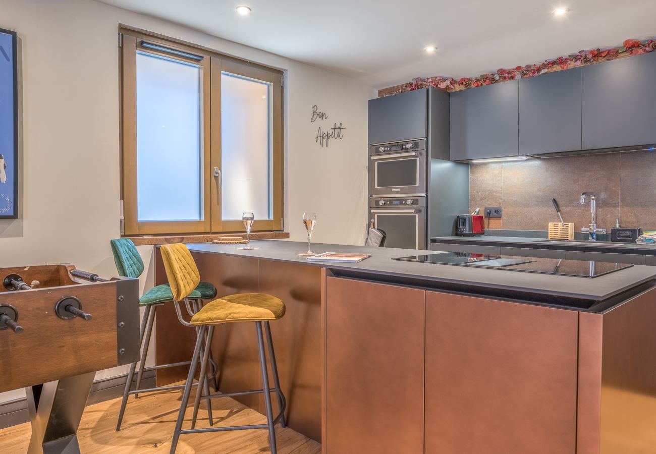 Apartment in Les Gets - Luxury,newly finished middle of town + Spa access | 8ppl | Coin Cache