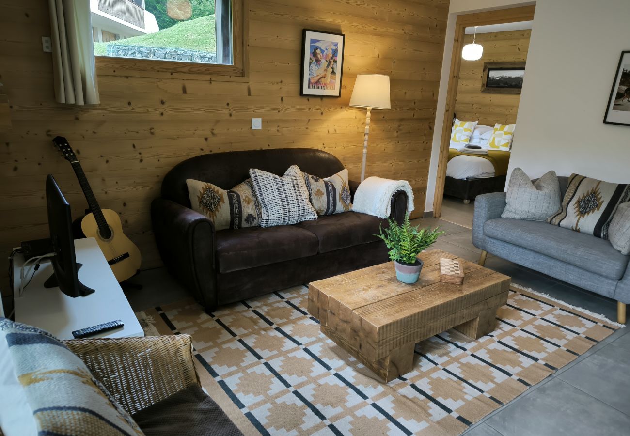 Apartment in Les Gets - Ski in Ski out - 2 ensuite Rooms | 4 ppl | -Django