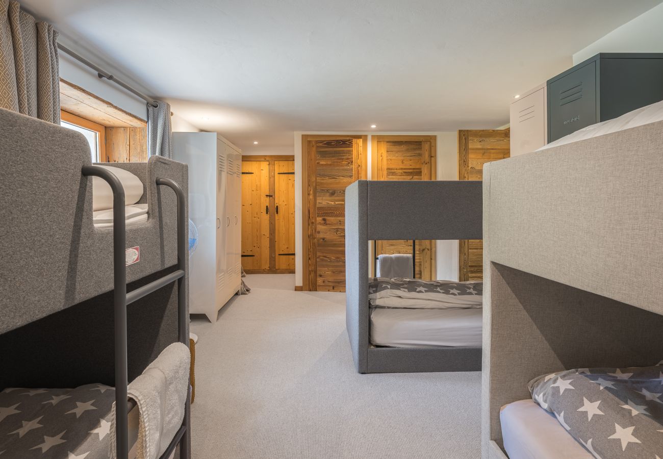 Chalet in Les Gets - Hot tub - Sauna - Minibus -Homely | 11+3 ppl | Ferme Liberte