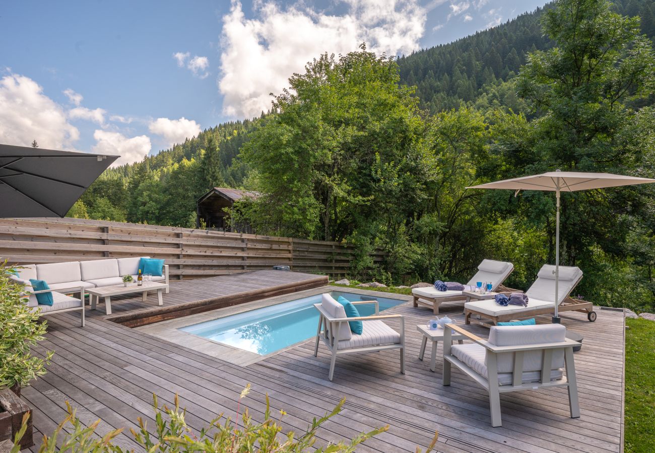 Chalet in Les Gets - Hot tub - Sauna - Minibus -Homely | 11+3 ppl | Ferme Liberte