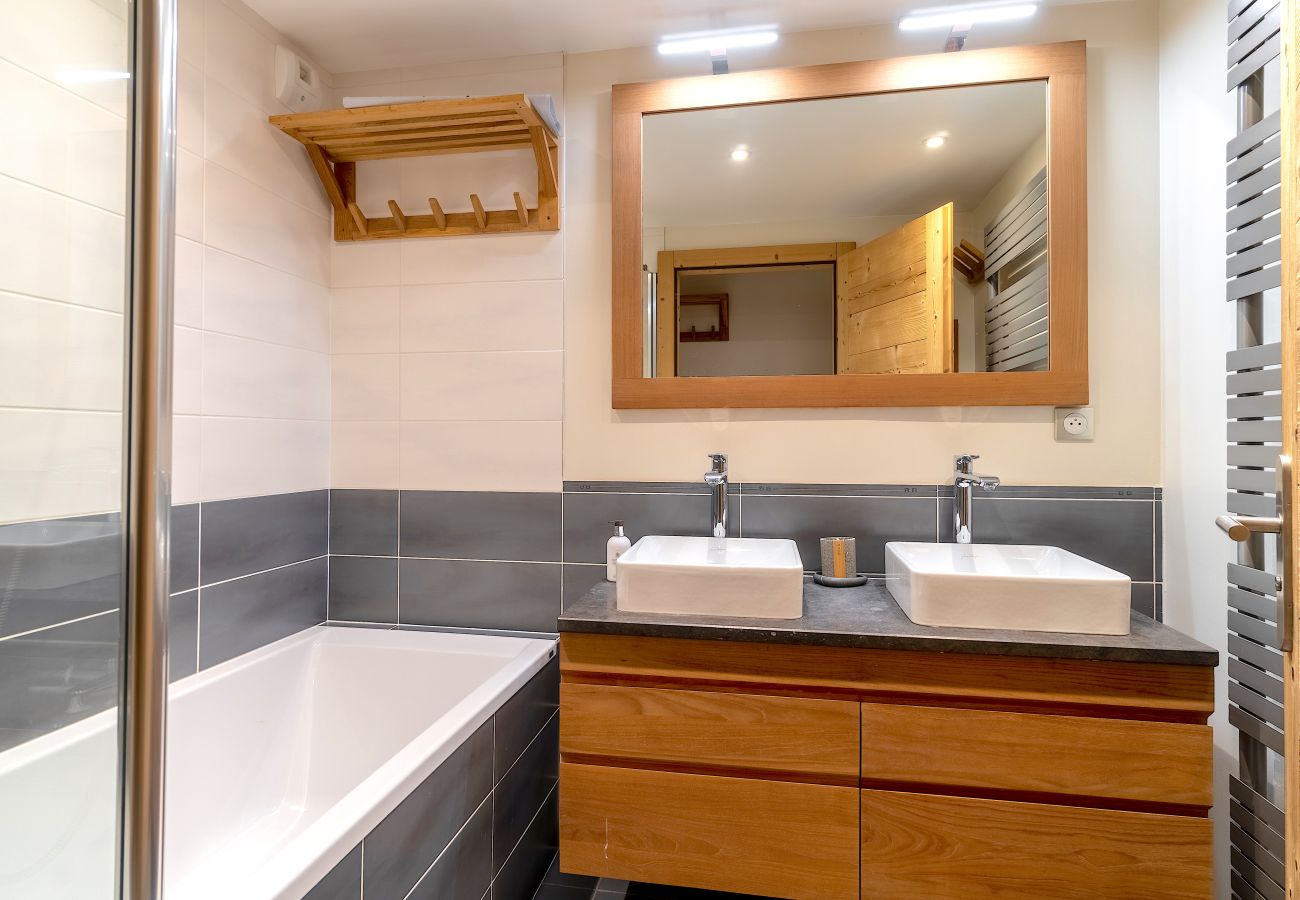 Chalet in Les Gets - Cosy and modern with a fire | 6+2 ppl | Chalet Fred 