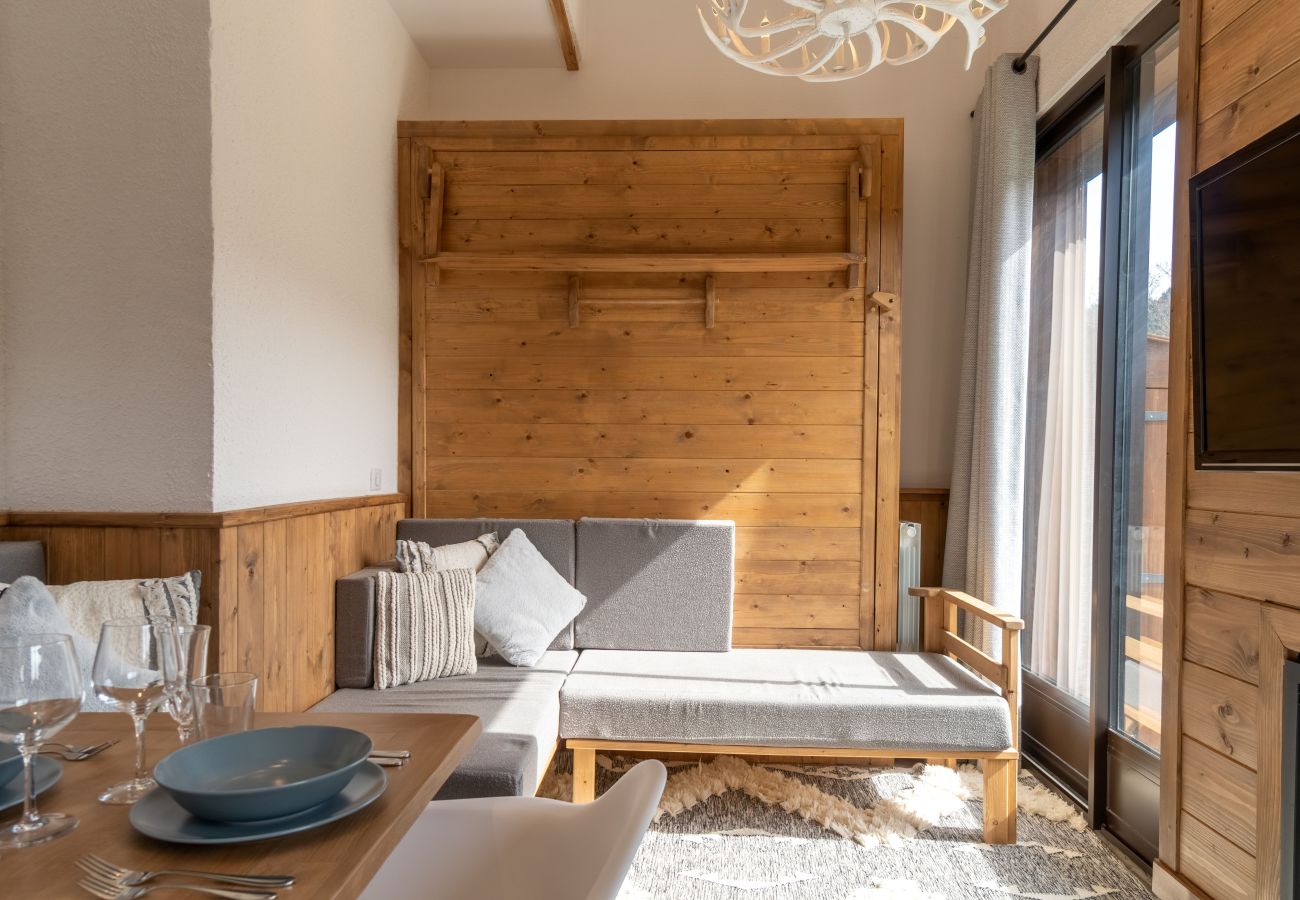 Apartment in Les Gets - Scandinavian Snug Ski In - ski out | 2+2 ppl | Loft Grizzli