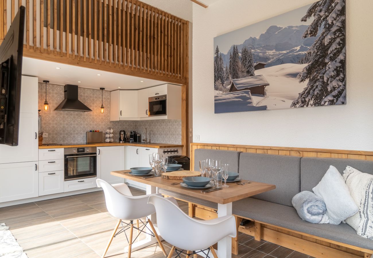 Apartment in Les Gets - Scandinavian Snug Ski In - ski out | 2+2 ppl | Loft Grizzli