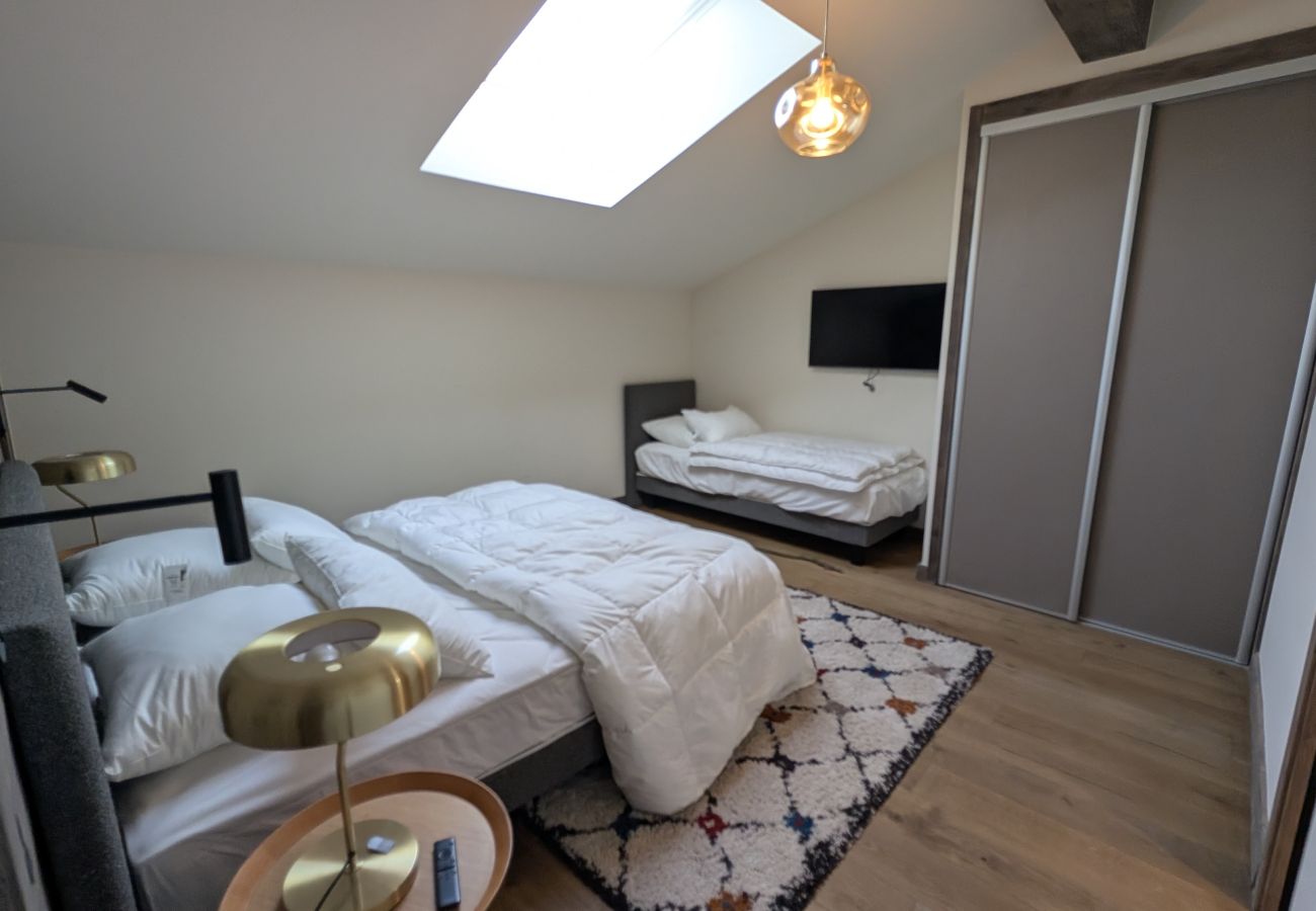 Apartment in Les Gets - Central Penthouse with Luxury Feel and Fireplace | 10+1ppl |Norma Jeane