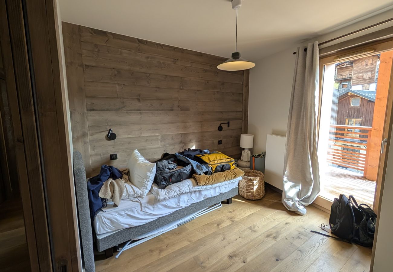 Apartment in Les Gets - Central Penthouse with Luxury Feel and Fireplace | 10+1ppl |Norma Jeane